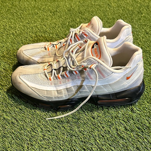 Nike Air Max 95 Wolf Grey Safety Orange Pure Platinum Size 13 - Picture 3 of 6
